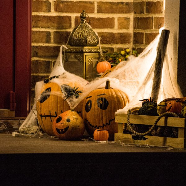 Halloween Porch Dark-Tone Immersive Passage