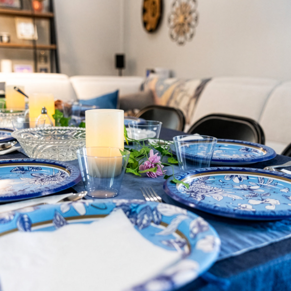 Graduation Family Dinner Commemorative Table Setup